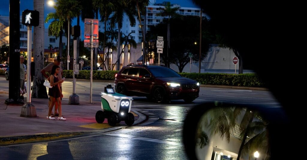 This Robot Will Deliver Your Food, if It Doesn’t Get Smashed ...