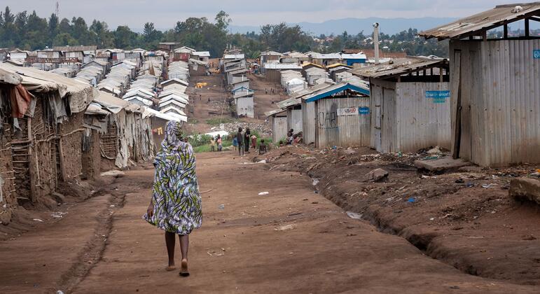 Rise in poverty is ‘a wake-up call for the world’, UN development ...